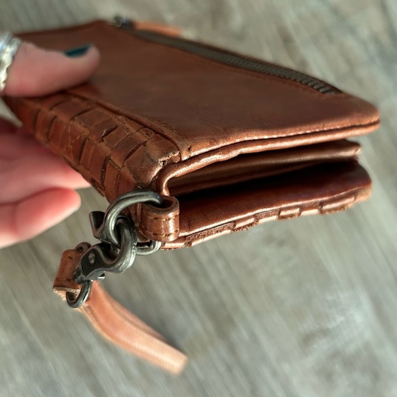 Vilenca Holland Wallet/Wristlet - Picture 16 of 16